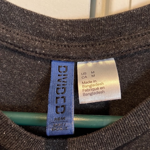 Men’s H&M Short Sleeve T-Shirt - Picture 2 of 3